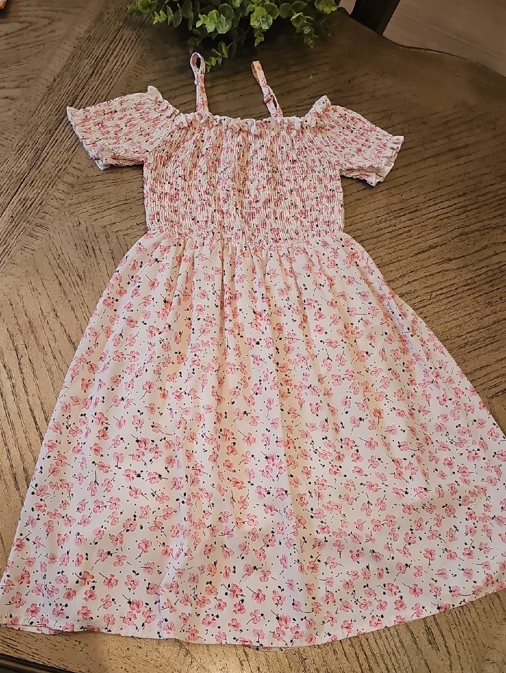 Girls Pink Floral Smocked Summer Dress Size 8/10